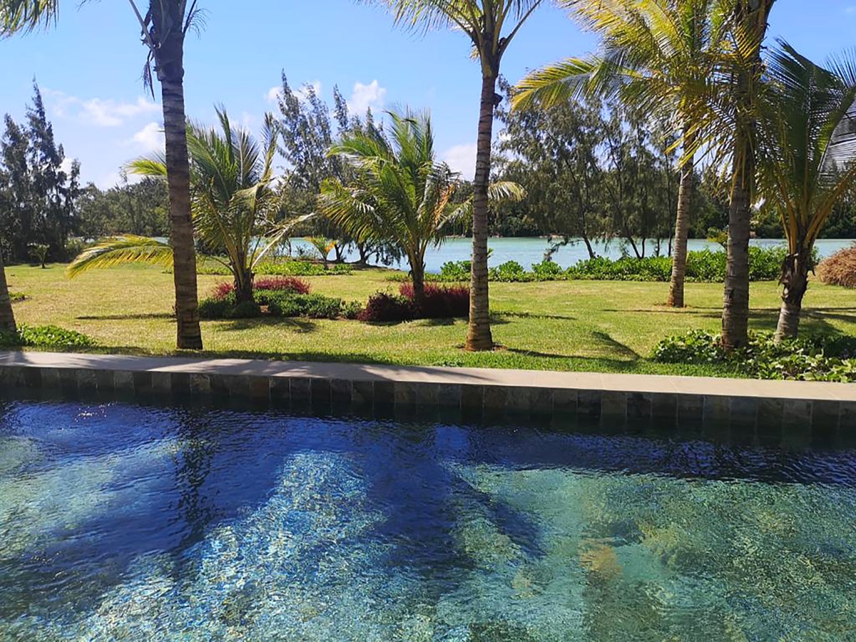 Barachois 10 privat villa vid vattnet med 2 pooler i Mauritius att hyra