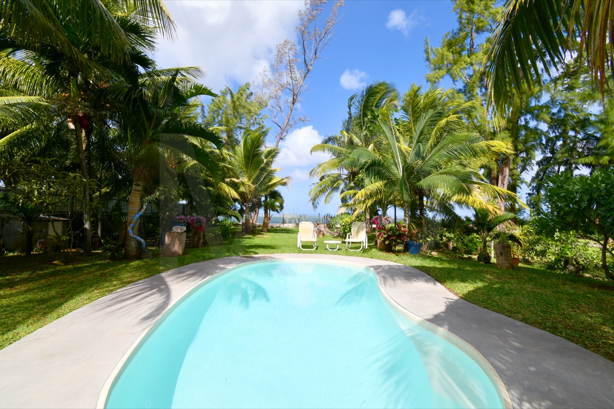 72 / 5,000 Translation results Loase de Riambel Villa fronte mare con piscina privata a Mauritius in affitto
