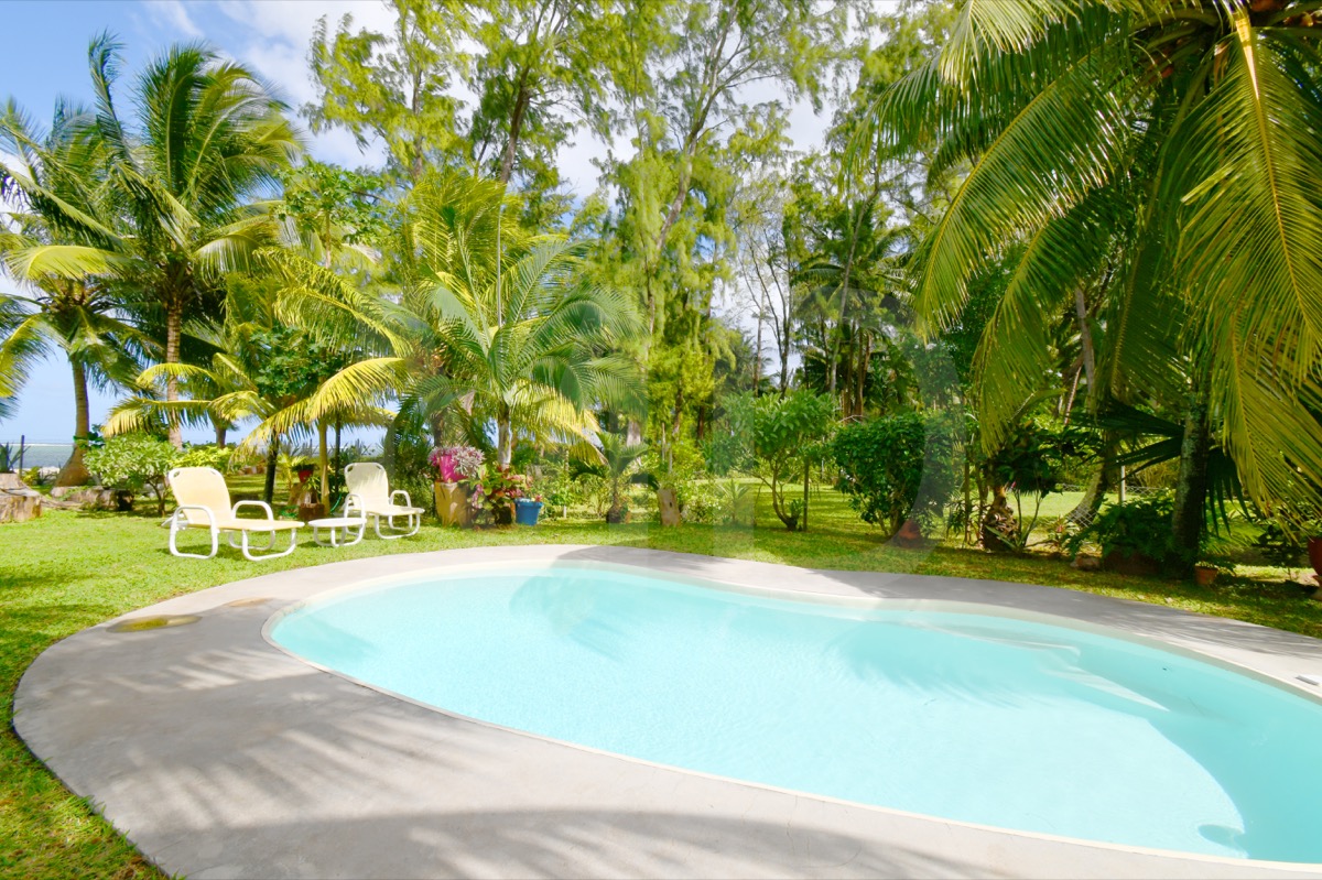 Loase de Riambel strandnära villa med privat pool i Mauritius att hyra