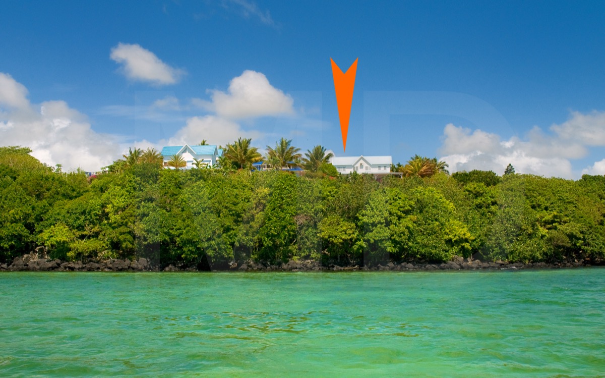 Villa The Bay avec piscine Ocean et Bayfront avec ponton privé à côté de l'Ile aux Cerfs à Maurice à louer